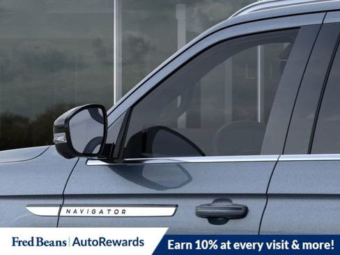 New 2026 Lincoln Navigator L Reserve AWD/4WD image 21
