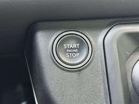 Used 2024 Land Rover Defender 130 S image 29