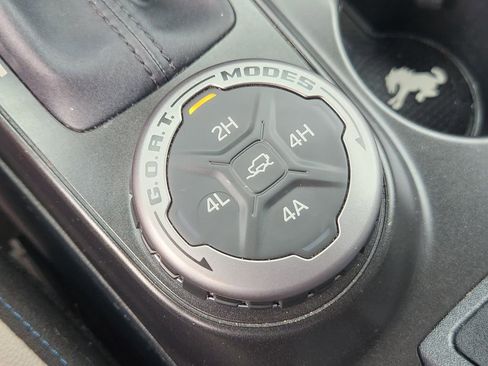 Used 2022 Ford Bronco Wildtrak image 21