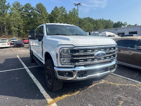 Used 2024 Ford F250 Lariat w/ Tremor Off-Road Package AWD/4WD image 3