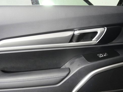 Used 2022 Kia Telluride LX image 14