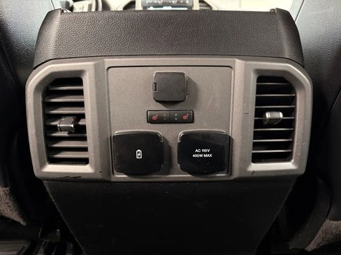 Used 2018 Ford F150 Raptor w/ Equipment Group 802A Luxury image 17