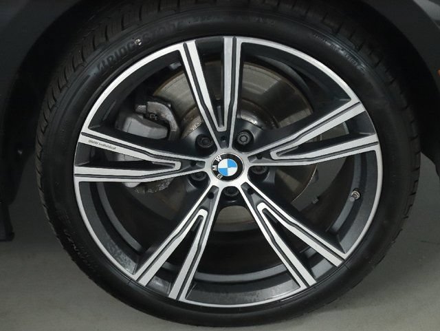 Used 2023 BMW 330i xDrive Sedan w/ Premium Package AWD/4WD image 11