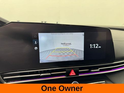 Used 2024 Hyundai Elantra SEL image 3