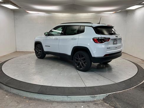 New 2026 Jeep Compass Latitude image 3