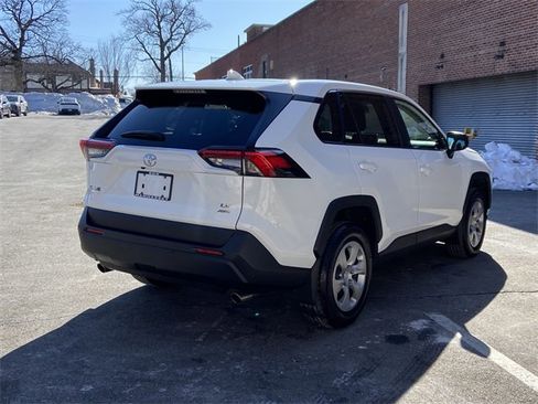 Used 2023 Toyota RAV4 LE image 5