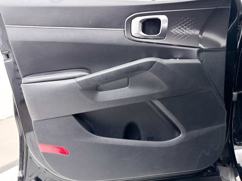 Certified 2023 Kia Sorento LX FWD image 28