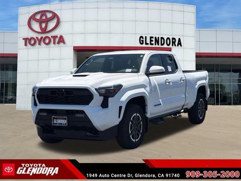 New 2026 Toyota Tacoma TRD Sport AWD/4WD image 4
