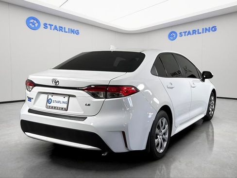 Used 2020 Toyota Corolla LE FWD image 9