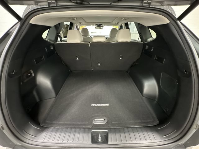 Used 2024 Hyundai Tucson Limited FWD image 16
