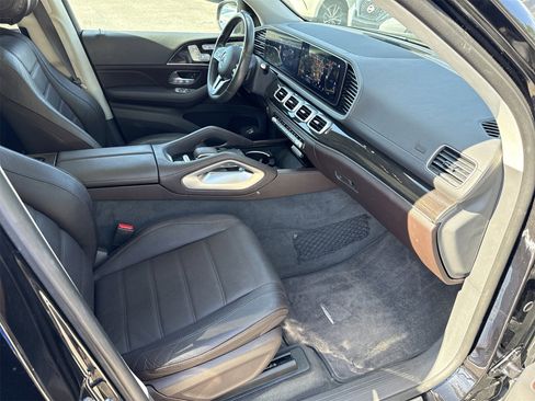 Used 2020 Mercedes-Benz GLS 450 4MATIC image 41