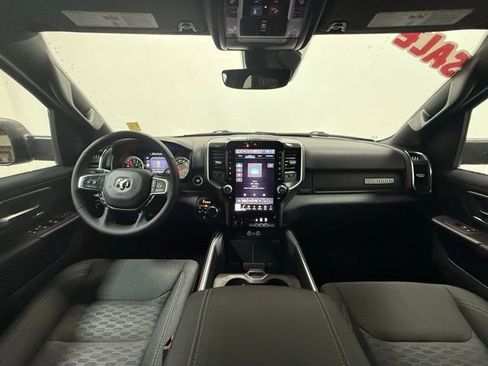 New 2026 RAM 1500 4x4 Crew Cab image 13