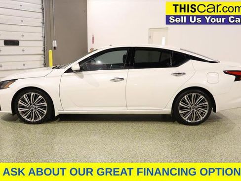 Used 2023 Nissan Altima 2.5 SL image 4