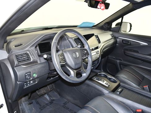 Certified 2023 Honda Passport TrailSport image 38