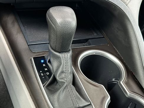 Used 2022 Toyota Camry LE FWD image 21
