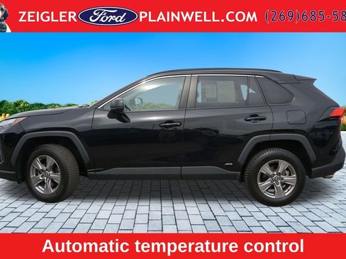 Used 2023 Toyota RAV4 LE AWD/4WD image 2