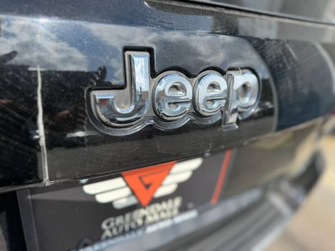 Used 2019 Jeep Grand Cherokee Limited AWD/4WD image 38