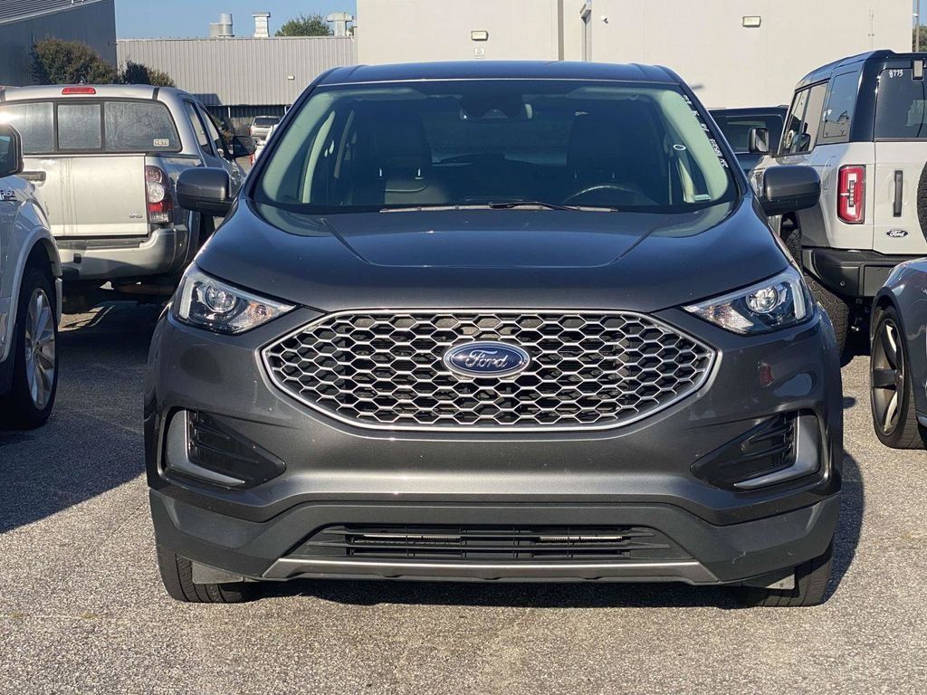Used 2024 Ford Edge SEL AWD/4WD image 2