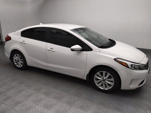 Used 2017 Kia Forte LX w/ LX Popular Package FWD image 13