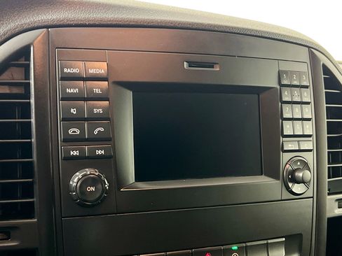 Used 2020 Mercedes-Benz Metris image 27