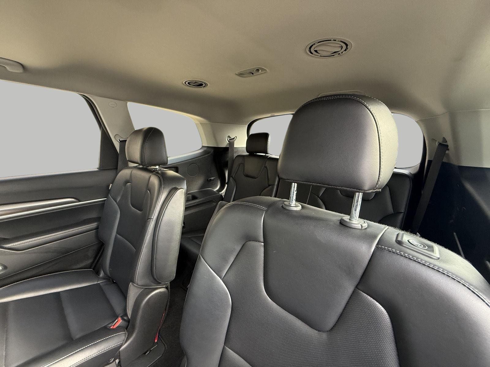 Used 2025 Kia Telluride S AWD/4WD image 28
