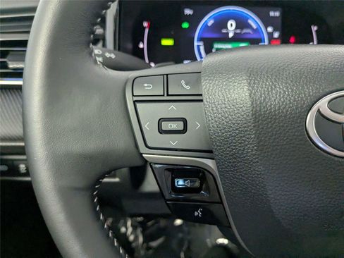Certified 2025 Toyota Camry SE w/ Multimedia Upgrade Package FWD image 18