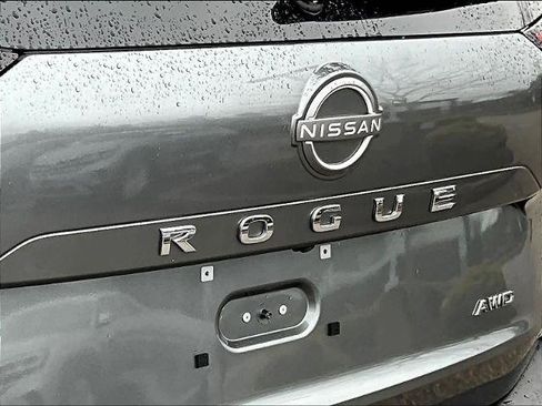 Certified 2023 Nissan Rogue S image 27