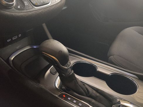 Used 2022 Chevrolet Malibu LT FWD image 26