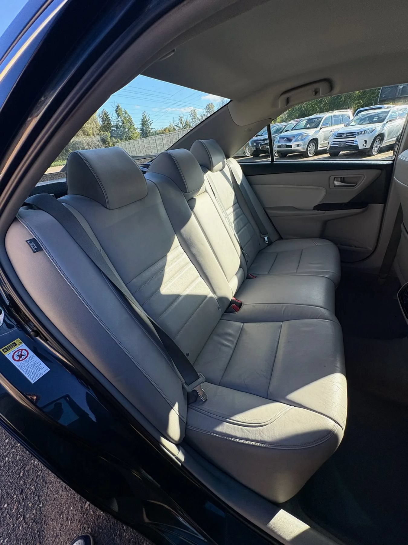 Used 2015 Toyota Camry XLE FWD image 34