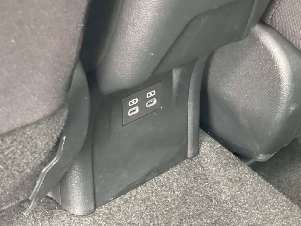 Used 2025 Toyota Prius LE FWD image 14