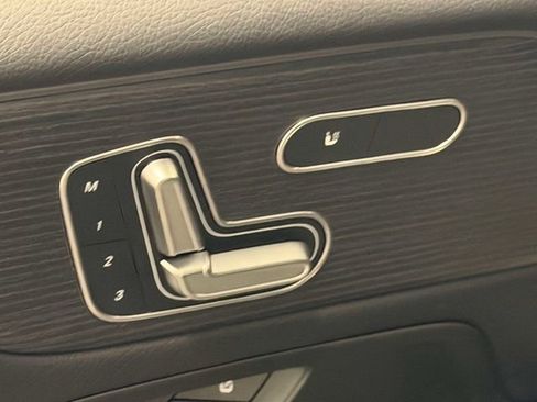 Certified 2026 Mercedes-Benz GLB 250 4MATIC image 17