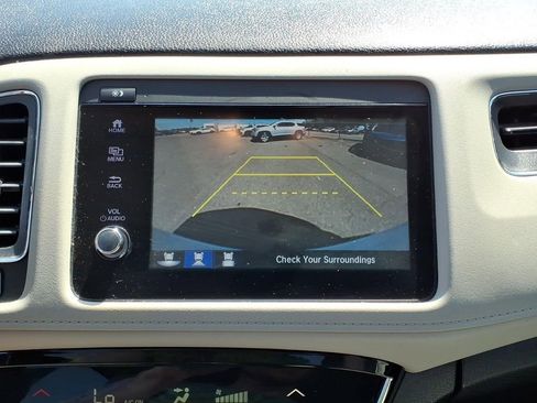 Used 2021 Honda HR-V EX image 11