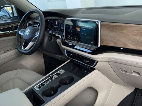 New 2026 Volkswagen Atlas SE image 21