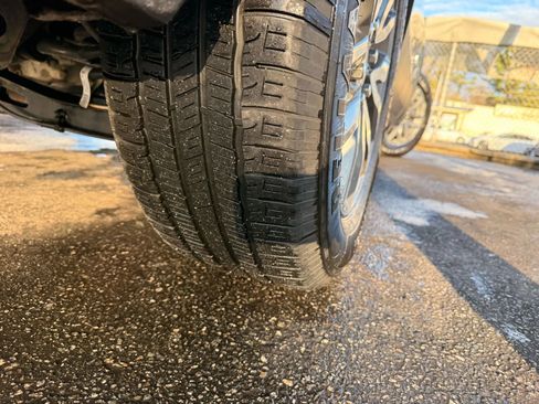 Used 2018 GMC Acadia SLE w/ Driver Alert Package I image 47