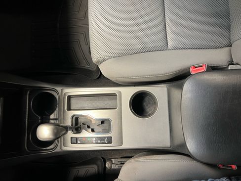 Used 2014 Toyota Tacoma 4x4 Double Cab w/ TRD Off-Road Package image 21