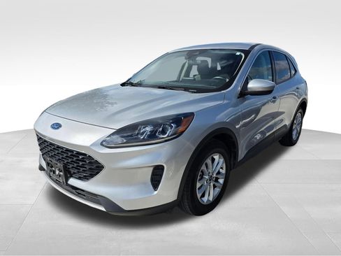 Used 2020 Ford Escape SE FWD image 1