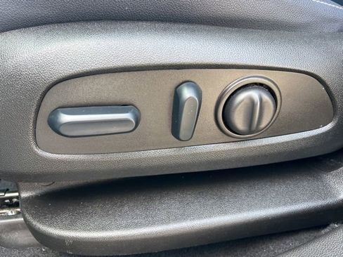 Used 2023 Chevrolet Blazer RS w/ Enhanced Convenience Package AWD/4WD image 33