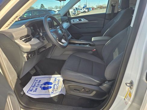 New 2026 Ford Explorer Active image 7