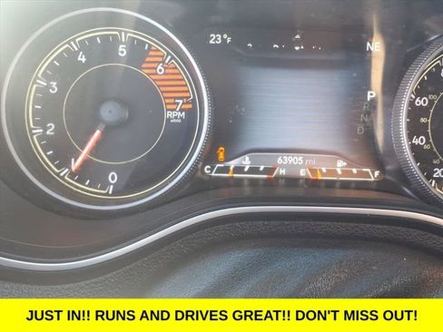 Used 2019 Jeep Cherokee Overland w/ Technology Group image 18