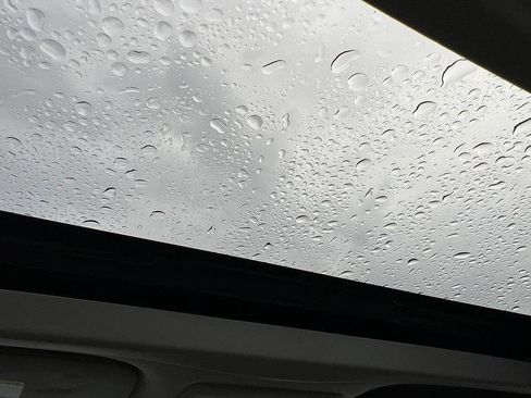 Used 2020 Toyota Sienna XLE Premium image 16