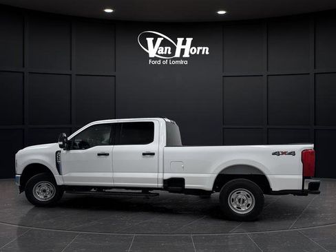 Used 2024 Ford F350 XLT image 10