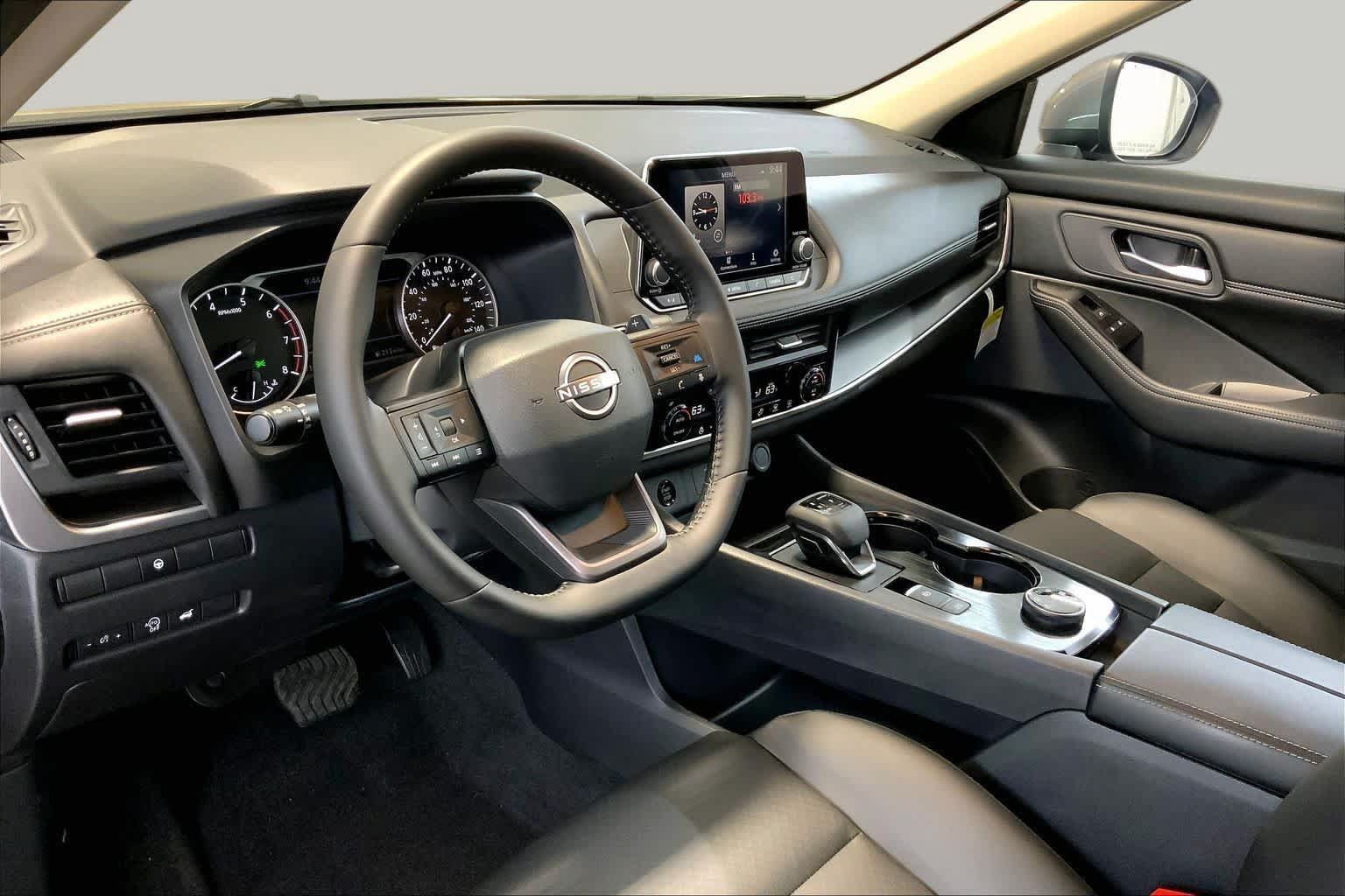 Used 2026 Nissan Rogue SV w/ SV Premium Package AWD/4WD image 17