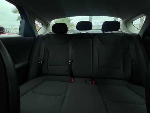 Used 2025 Kia K4 FWD image 37