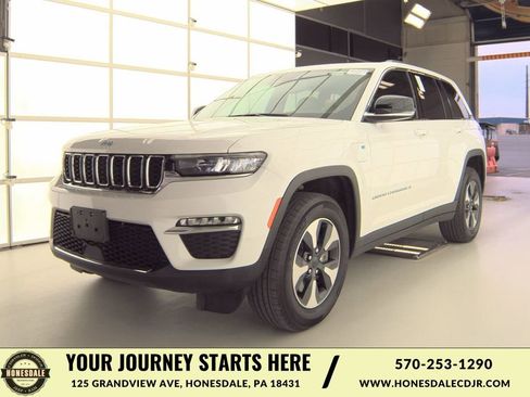 Used 2024 Jeep Grand Cherokee Limited 4xe AWD/4WD image 1