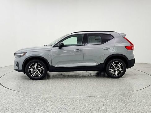 New 2026 Volvo XC40 B5 Core w/ Protection Package Premier AWD/4WD image 8