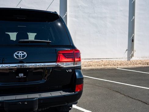 Used 2020 Toyota Land Cruiser Heritage Edition AWD/4WD image 27