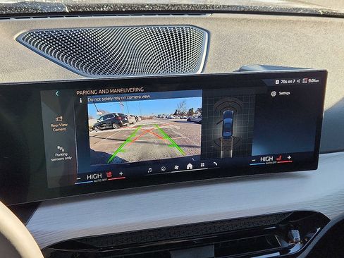 Certified 2025 BMW 330i xDrive Sedan w/ Convenience Package image 16