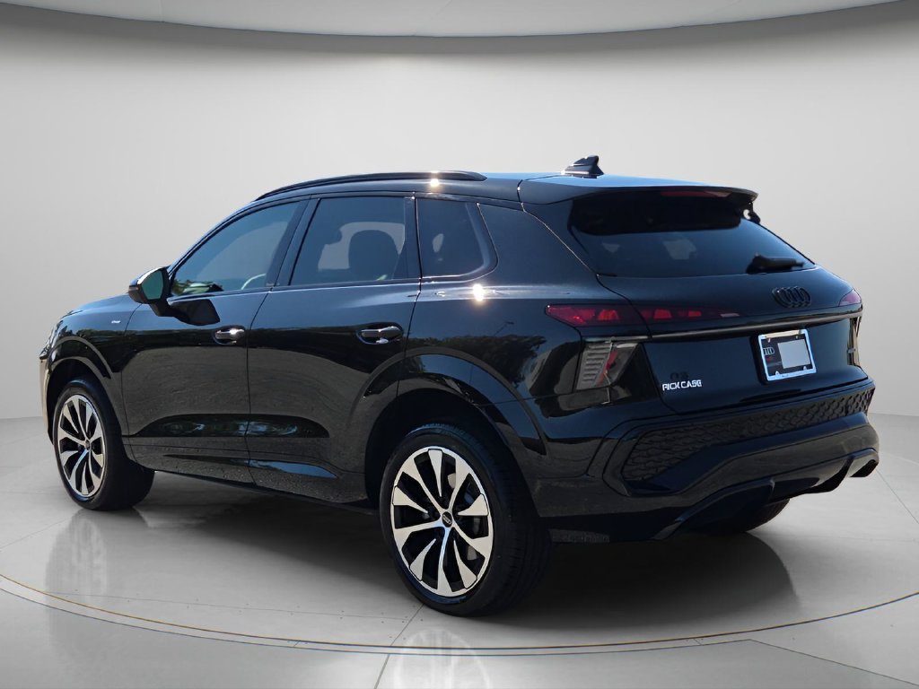 Certified 2026 Audi Q3 quattro 2.0T AWD/4WD image 6