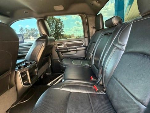 Used 2024 RAM 3500 Big Horn w/ Sport Appearance Package AWD/4WD image 17