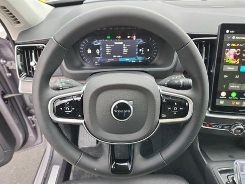 Used 2026 Volvo XC90 B6 Ultra w/ Protection Package Premier image 18